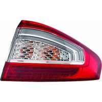 FORD MONDEO IV 5D 10-14 Baklykt LED Ytre Høyre