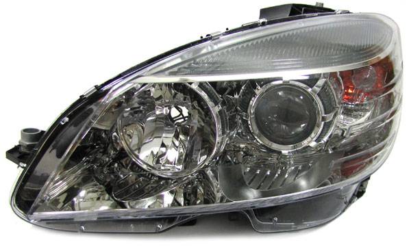MB C W204 08-11 Frontlykt Venstre