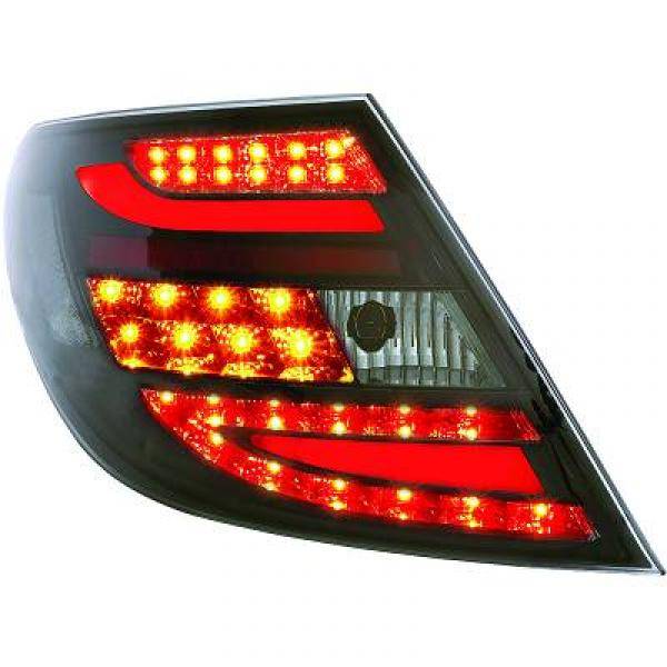MB C W204 4D 07-11 Baklykter Svart