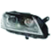 VW PASSAT B7 10-15  Frontlykt Bi-Xenon Dyn Høyre