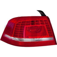 VW PASSAT B7 4D 10-15 Baklykt Ytre LED Venstre